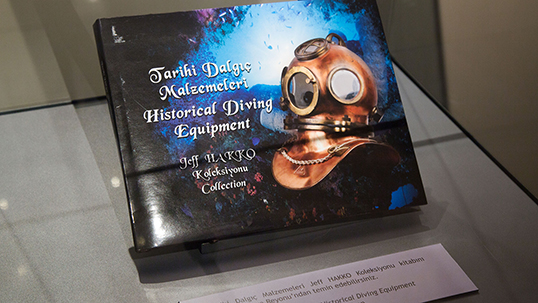 “Historical Diving Equipment Jeff Hakko Collection” book 